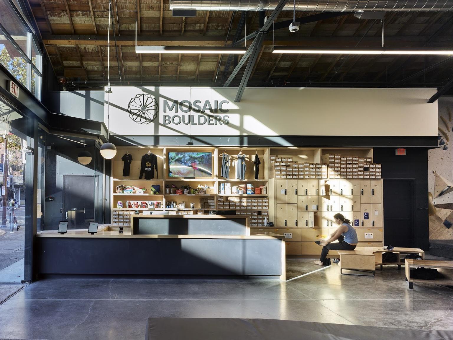 Front desk and entry area at Mosaic Boulders