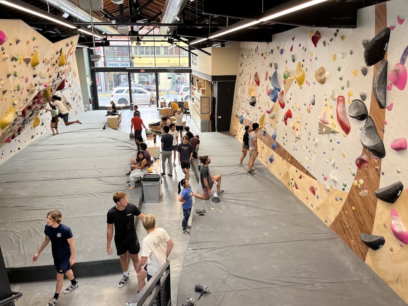 Large climbing wall inside Mosaic Boulders