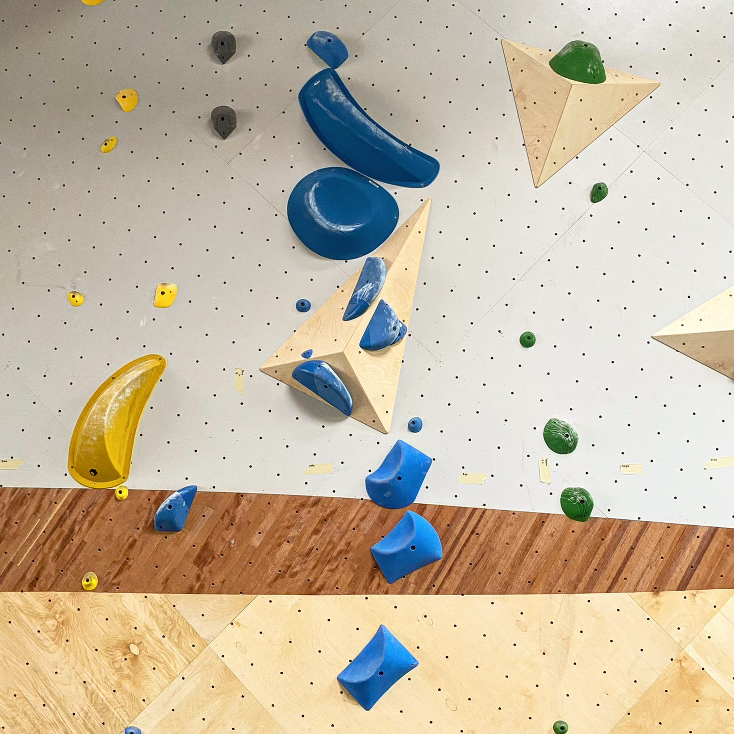 Community moment at Mosaic Boulders
